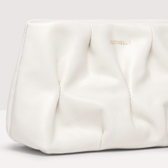Coccinelle Ophelie Goodie M85 190301 coconut milk