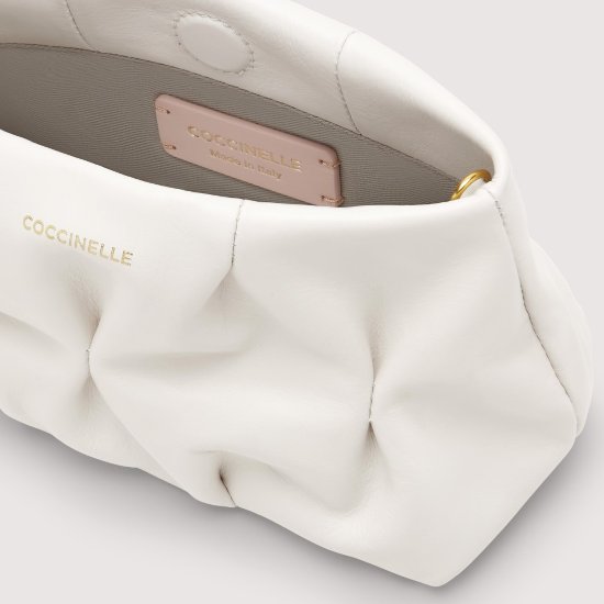 Coccinelle Ophelie Goodie M85 190301 coconut milk